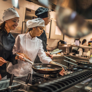 💰 Cómo reducir costos en tu cocina profesional (sin sacrificar calidad ni sabor)